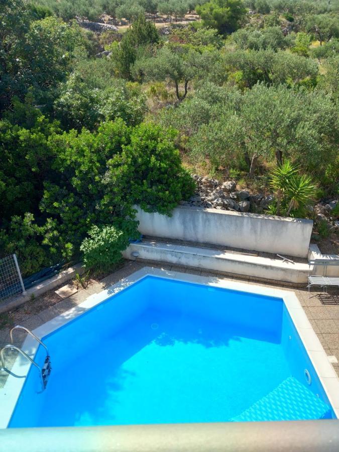 25 King'S Landing In Supetar Apartment Exterior photo